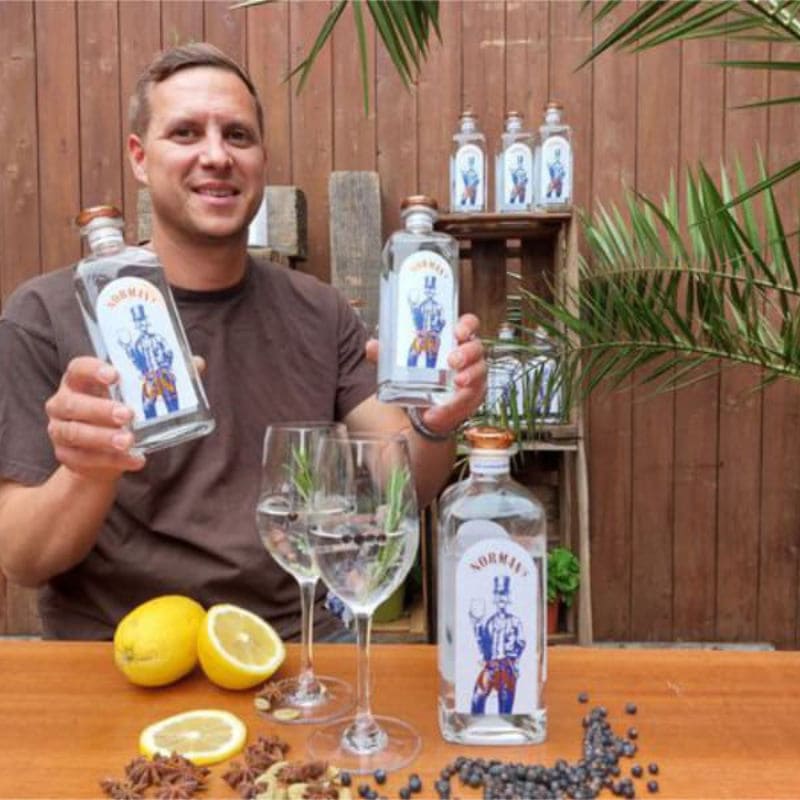 Norman`s Classic Dry Gin   44% Vol Alk 0,7L