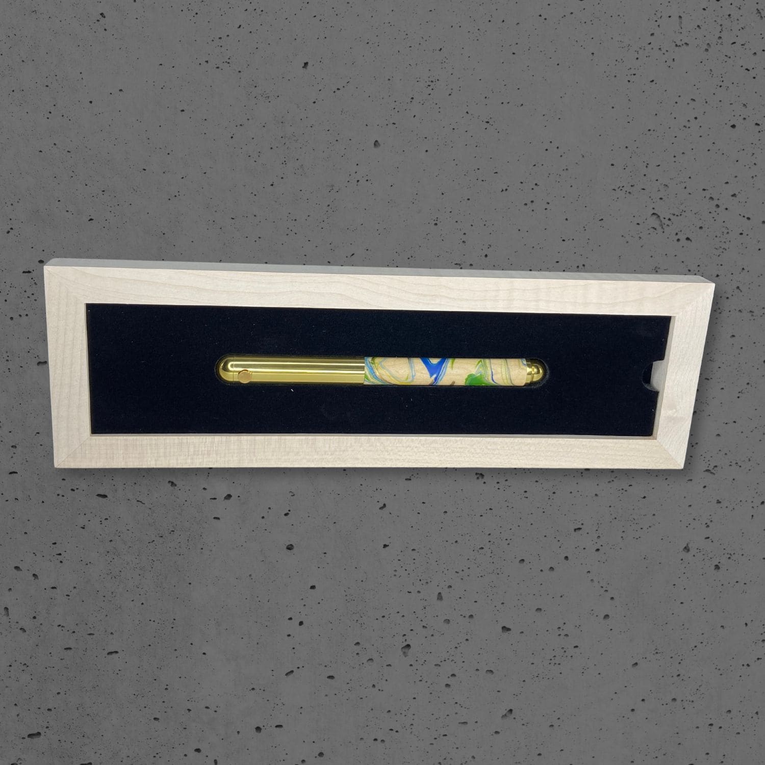 CONTRACT Marble  Füllfederhalter Gold marmoriert Messing | e+m Holzprodukte