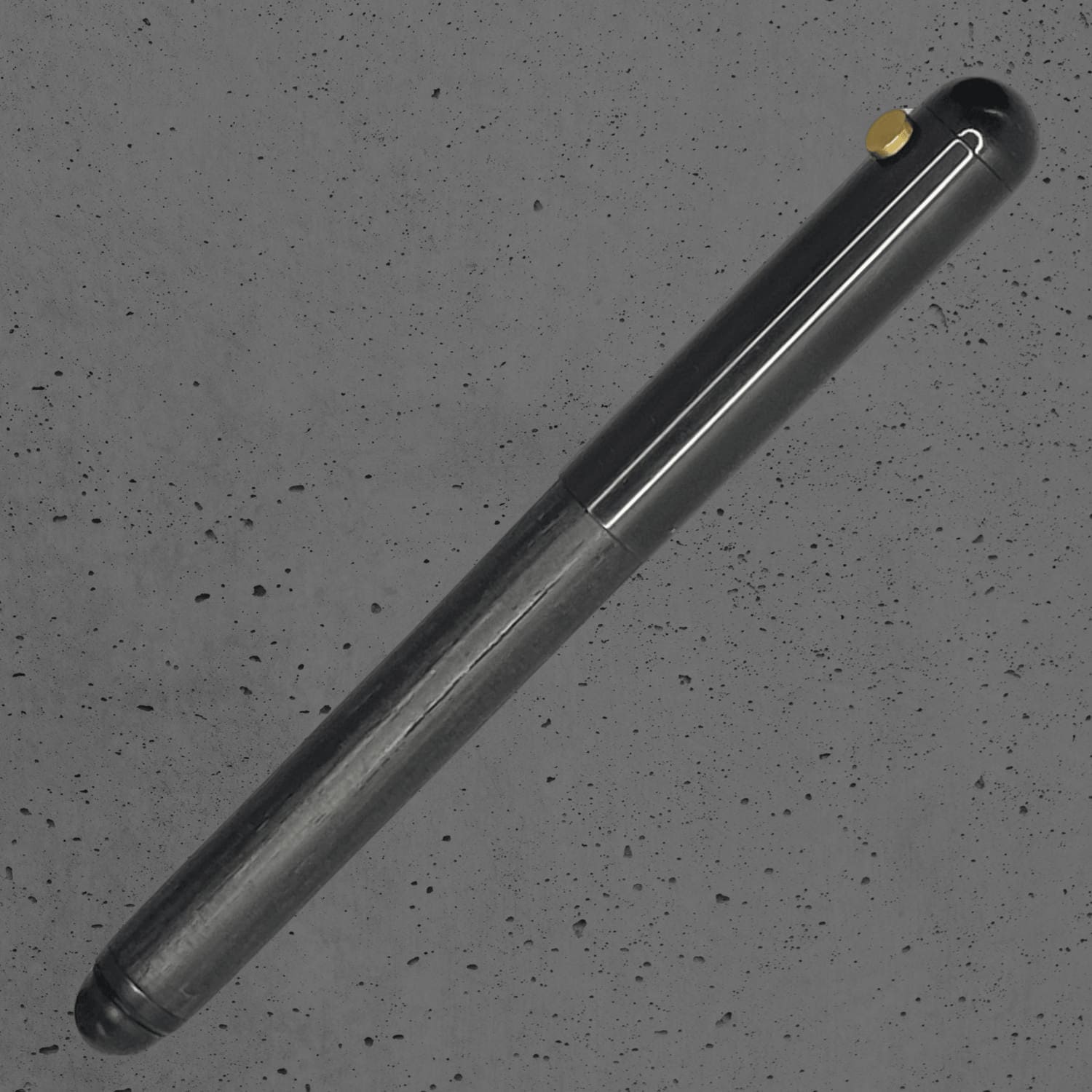 CONTRACT Black Füllfederhalter | e+m Holzprodukte